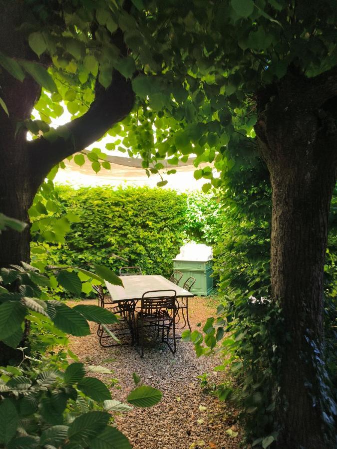Le Grand Barrois Bed & Breakfast Crecy-la-Chapelle Bagian luar foto